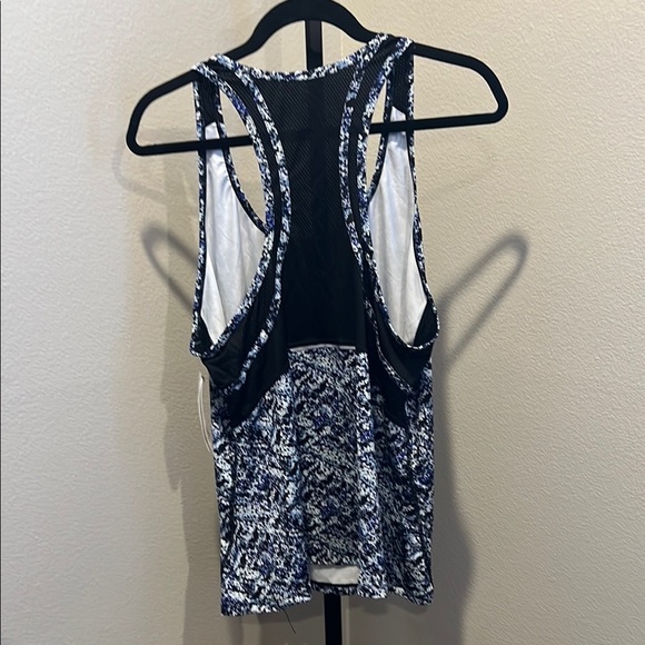 GAP FIT work out Tank Top - Picture 3 of 5